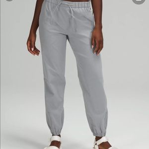 Lululemon Essential Affinity Jogger Vnt size 12
